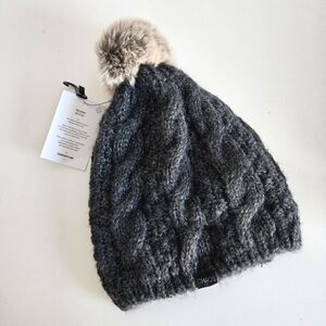 NWT Chaos REI Taboo Pom Beanie Cable Knit Textured Gray Hat with Faux Fur